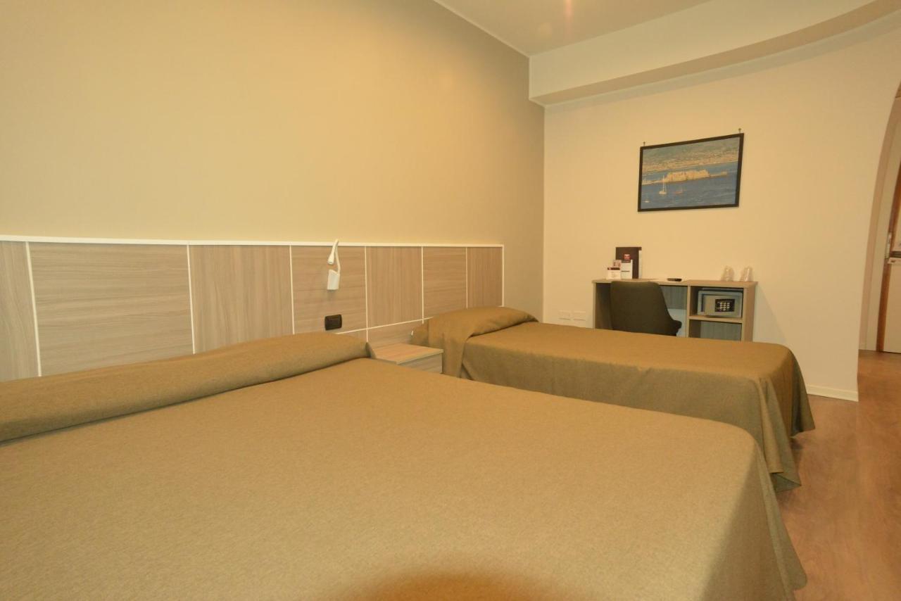 Hotel Tiempo Napoli Ngoại thất bức ảnh
