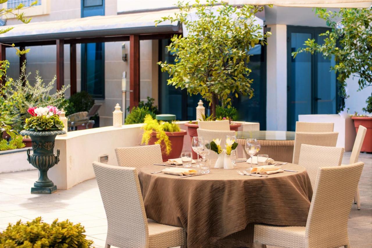 Hotel Tiempo Napoli Ngoại thất bức ảnh