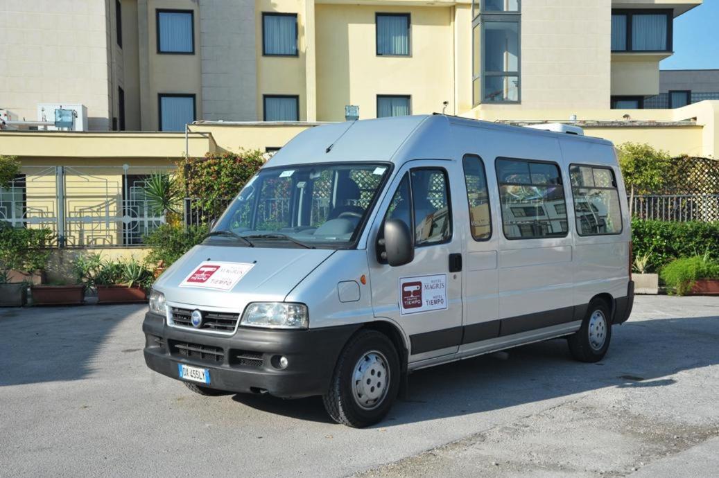 Hotel Tiempo Napoli Ngoại thất bức ảnh