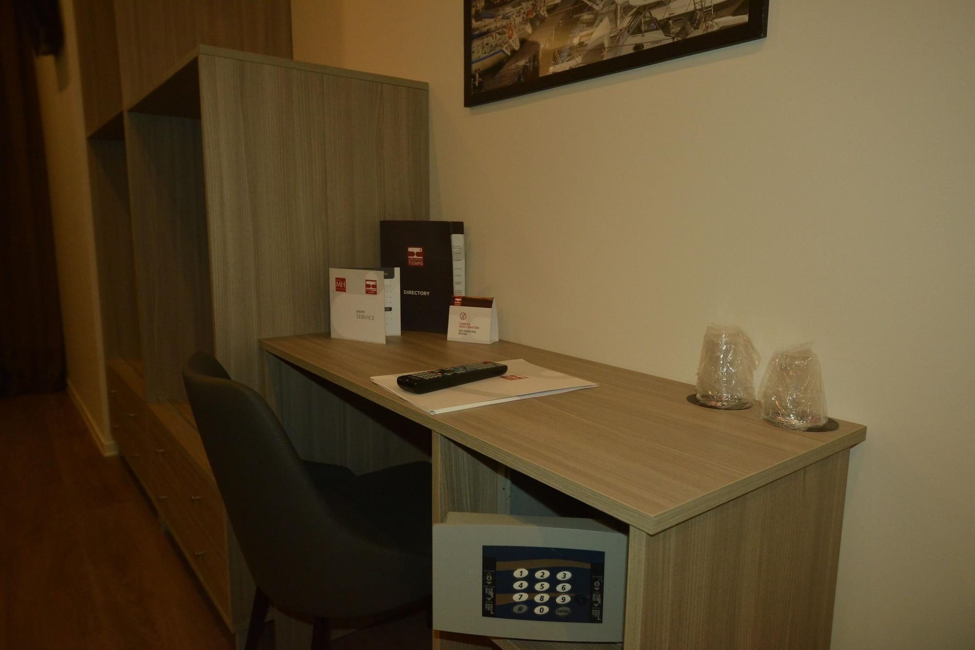Hotel Tiempo Napoli Ngoại thất bức ảnh