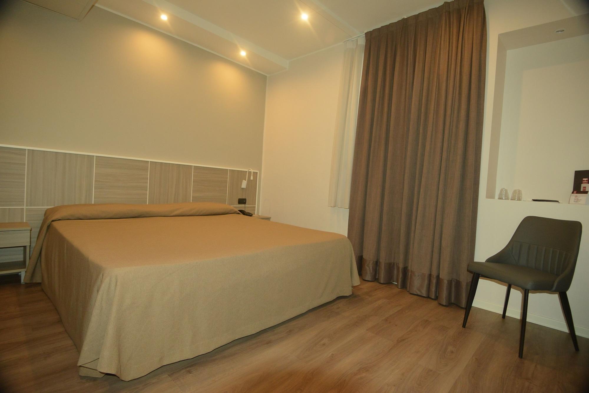 Hotel Tiempo Napoli Ngoại thất bức ảnh