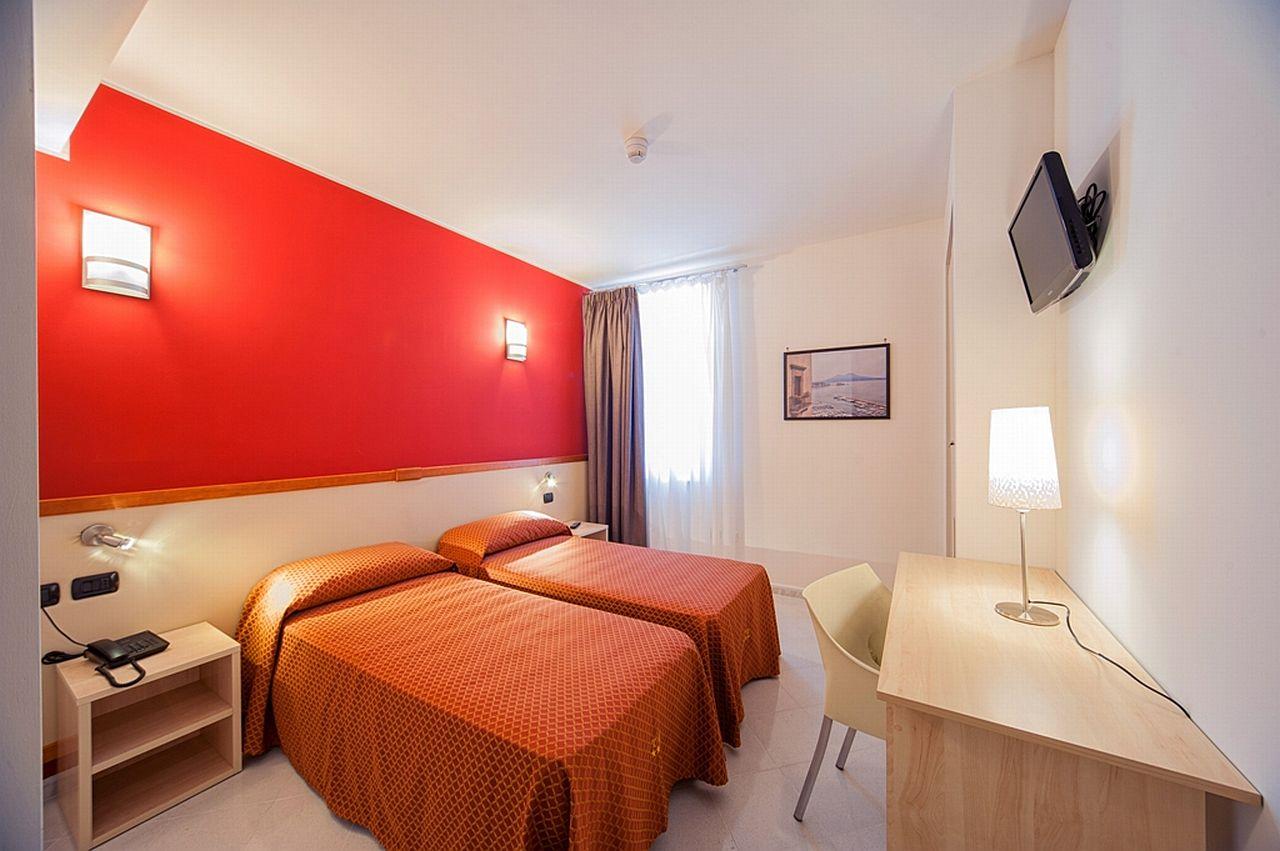 Hotel Tiempo Napoli Ngoại thất bức ảnh