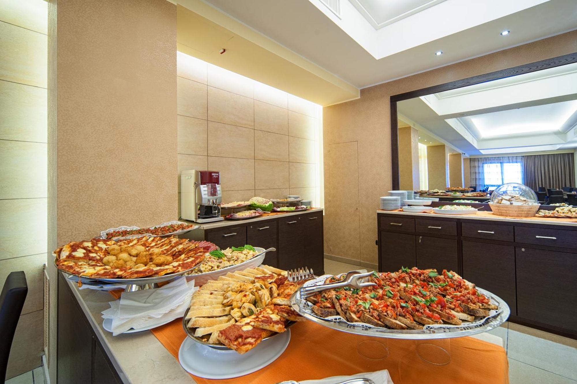 Hotel Tiempo Napoli Nhà hàng bức ảnh