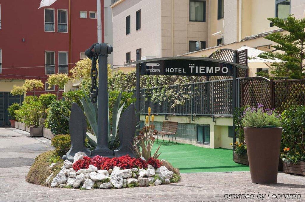 Hotel Tiempo Napoli Ngoại thất bức ảnh