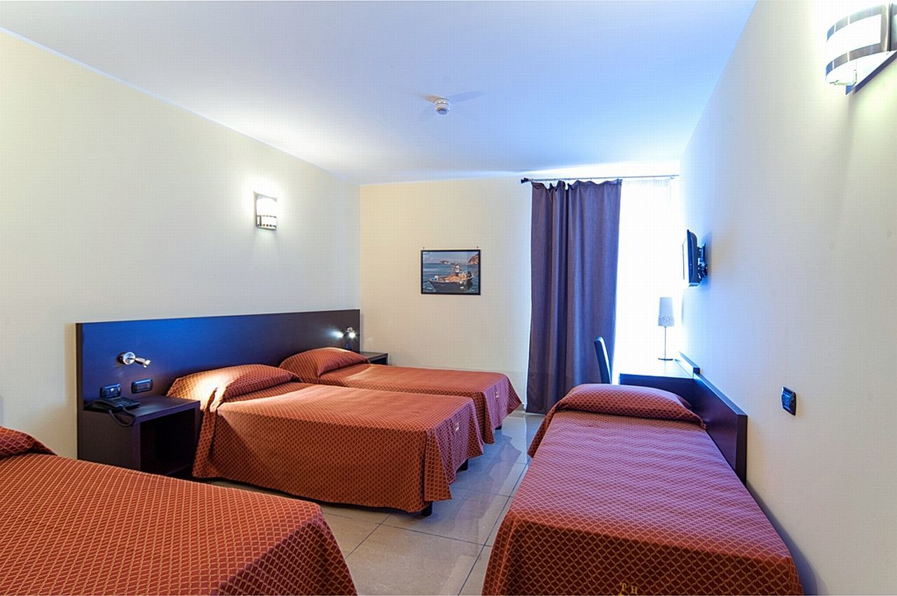 Hotel Tiempo Napoli Ngoại thất bức ảnh