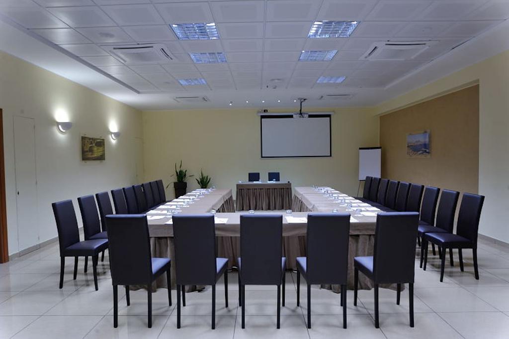 Hotel Tiempo Napoli Ngoại thất bức ảnh