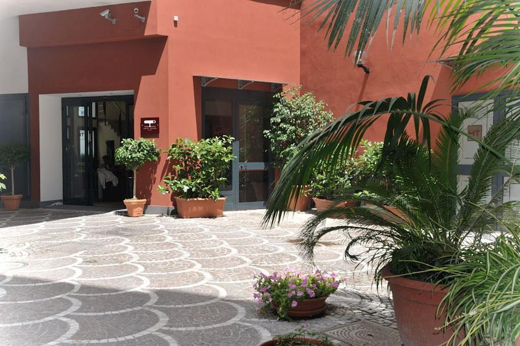 Hotel Tiempo Napoli Ngoại thất bức ảnh