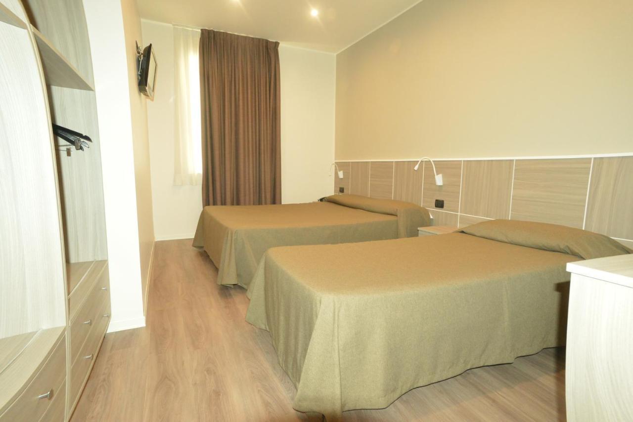 Hotel Tiempo Napoli Ngoại thất bức ảnh